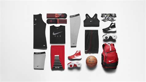 Nike Clothing, Accessories & Gear .